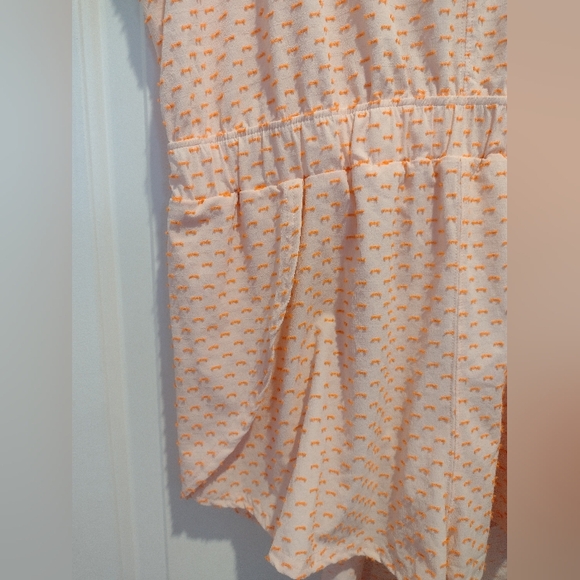 Free people orange romper w/ open back and small back pocket size large NWT - Picture 2 of 5